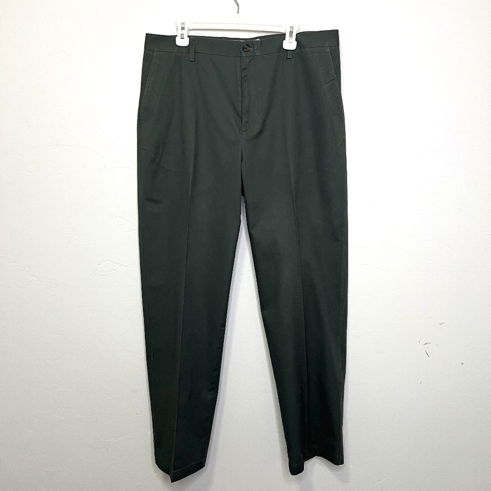 Amazon Essentials Men's Classic Fit Chino Pants